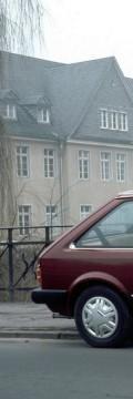 MAZDA 323 II Hatchback (BD) 1.1 (54 Hp) Spécifications techniques
